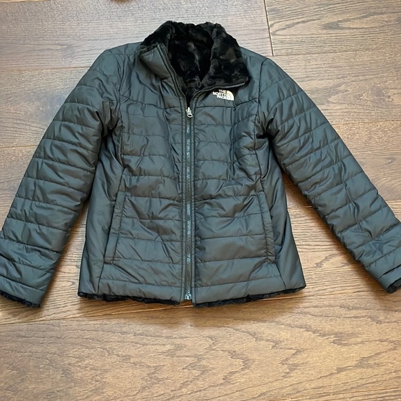 The North Face Girls Black Reversible Puffer with Faux Fur  Size Large 14/16 - Picture 1 of 7